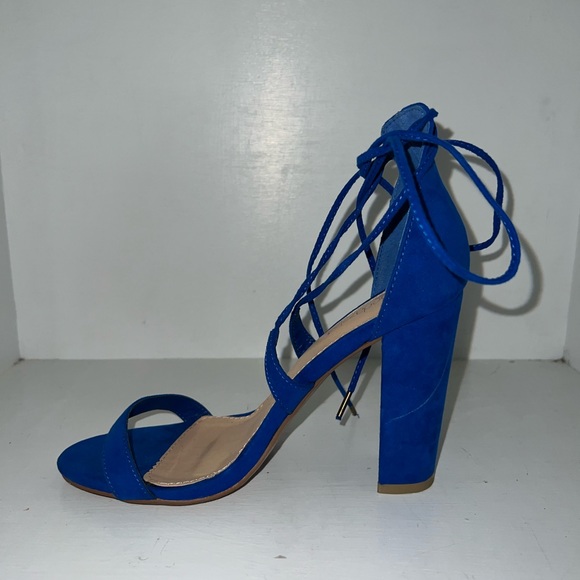 Royal blue, strappy high heels. Chunky platform and open toe - Picture 2 of 2